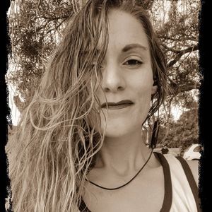 Meet your Posher, Jen